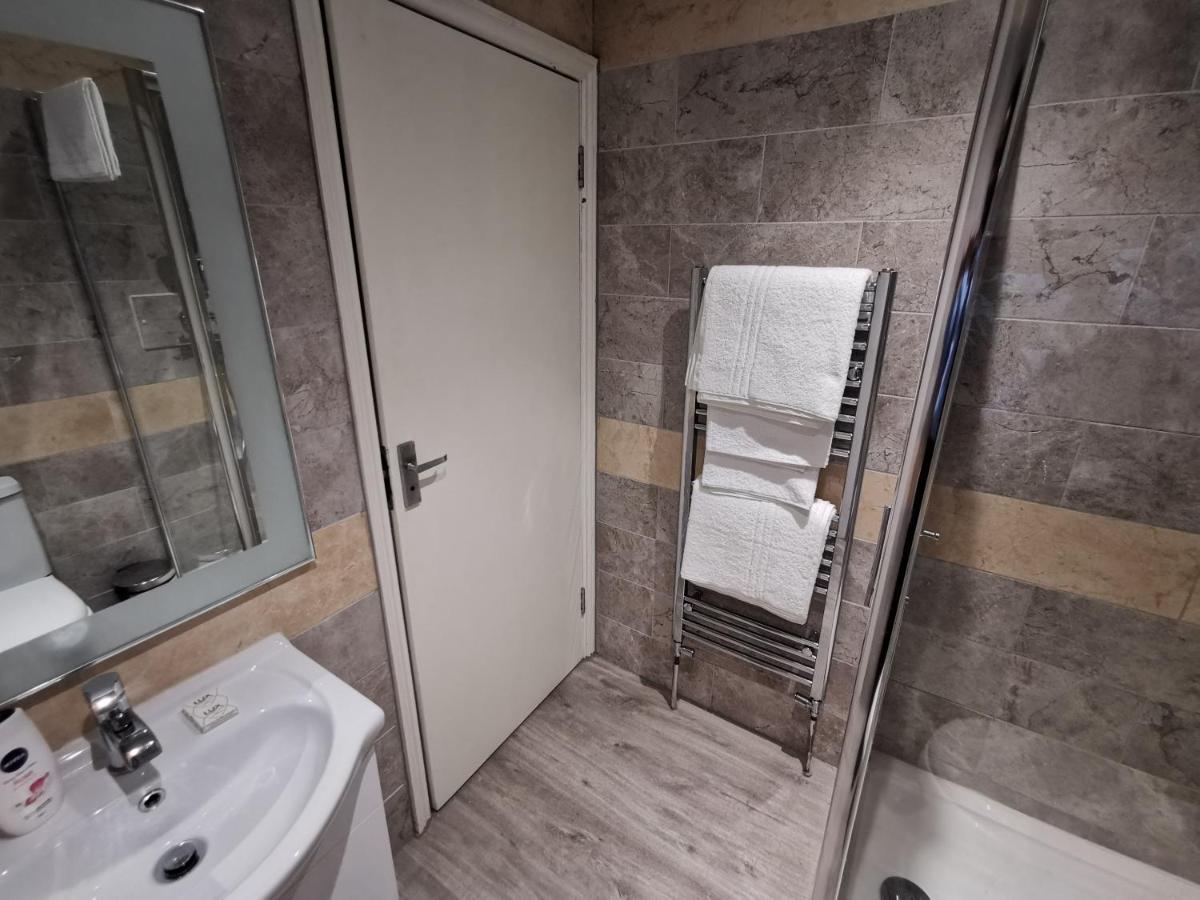 Hotel Aspire 860 Colchester Zewnętrze zdjęcie