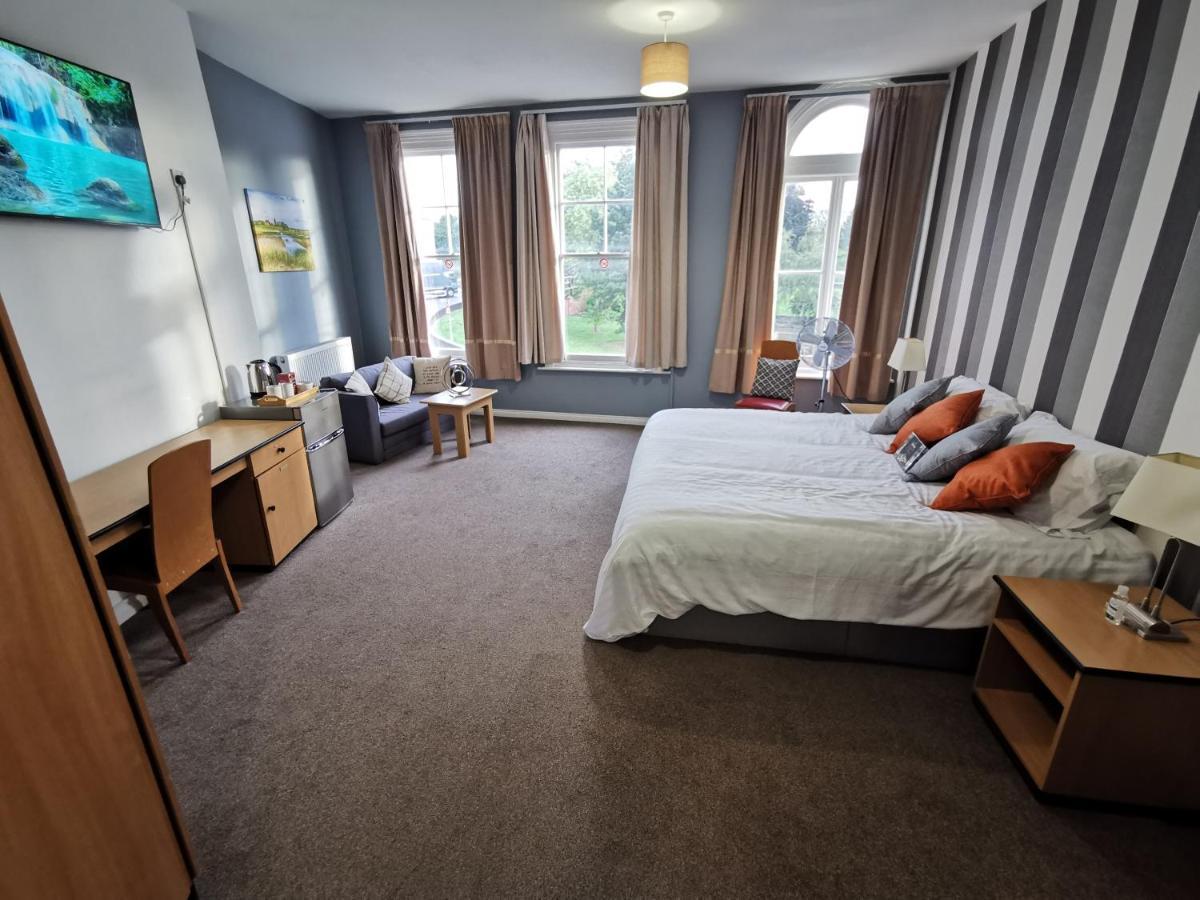 Hotel Aspire 860 Colchester Zewnętrze zdjęcie