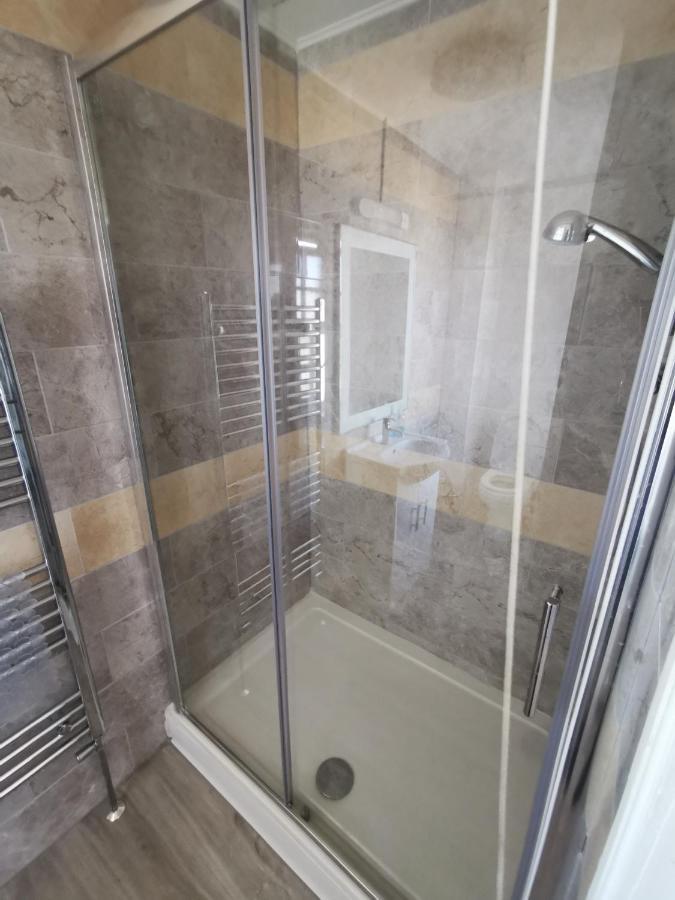 Hotel Aspire 860 Colchester Zewnętrze zdjęcie