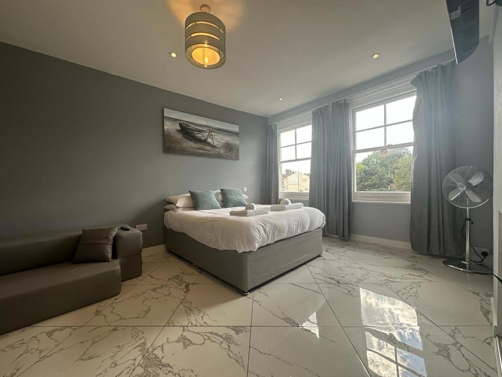 Hotel Aspire 860 Colchester Zewnętrze zdjęcie
