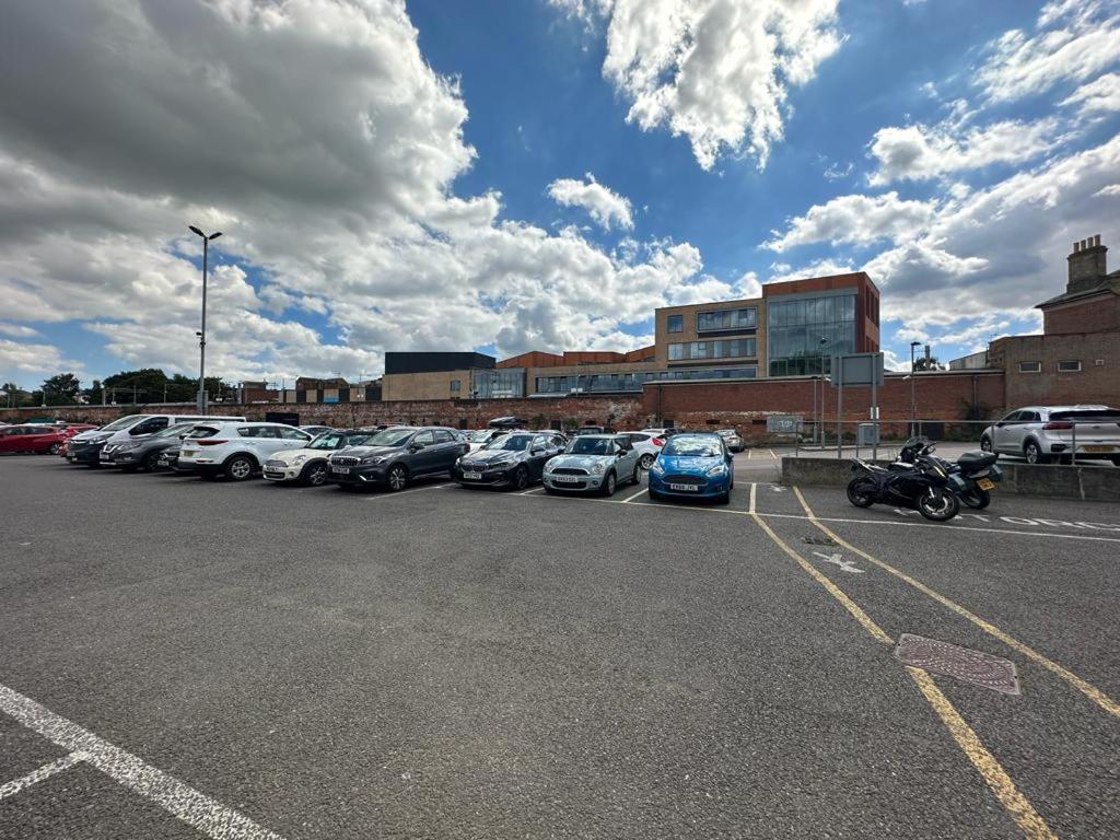 Hotel Aspire 860 Colchester Zewnętrze zdjęcie