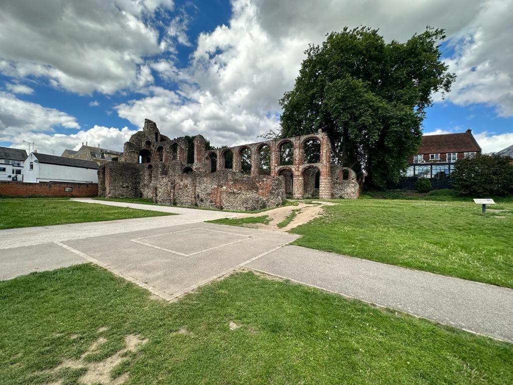 Hotel Aspire 860 Colchester Zewnętrze zdjęcie